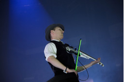 One of presentational pictures of fan campaign