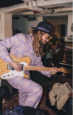 One of presentational pictures of fan campaign