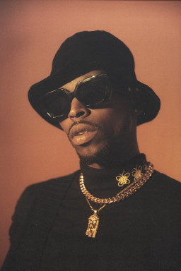 One of presentational pictures of fan campaign