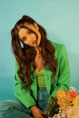 One of presentational pictures of fan campaign