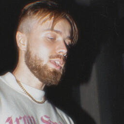 One of presentational pictures of fan campaign