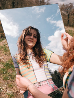 One of presentational pictures of fan campaign