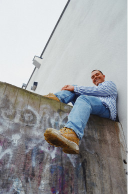 One of presentational pictures of fan campaign