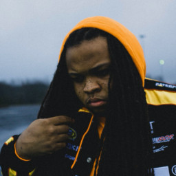 One of presentational pictures of fan campaign